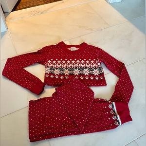 Hanna Andersson holiday/ Christmas/ winter pjs. Great condition.